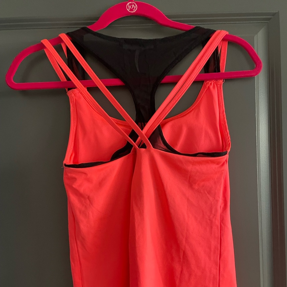 Exercise top - Picture 3 of 4